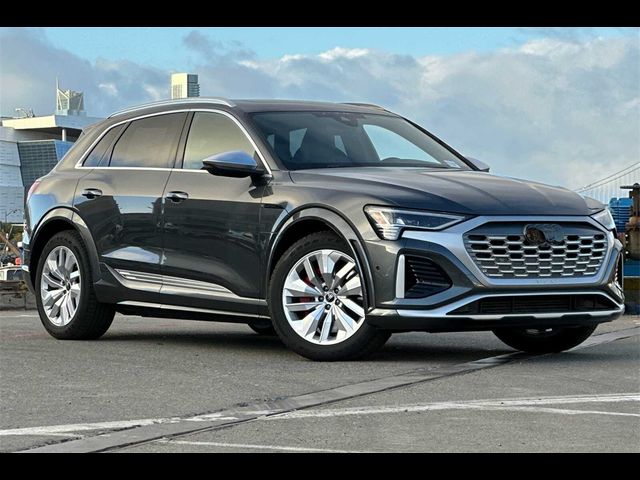 2024 Audi SQ8 e-tron Prestige