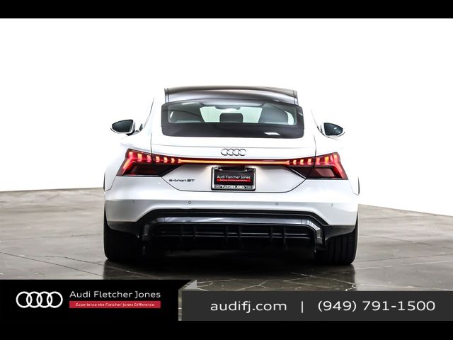 2024 Audi e-tron GT Premium Plus