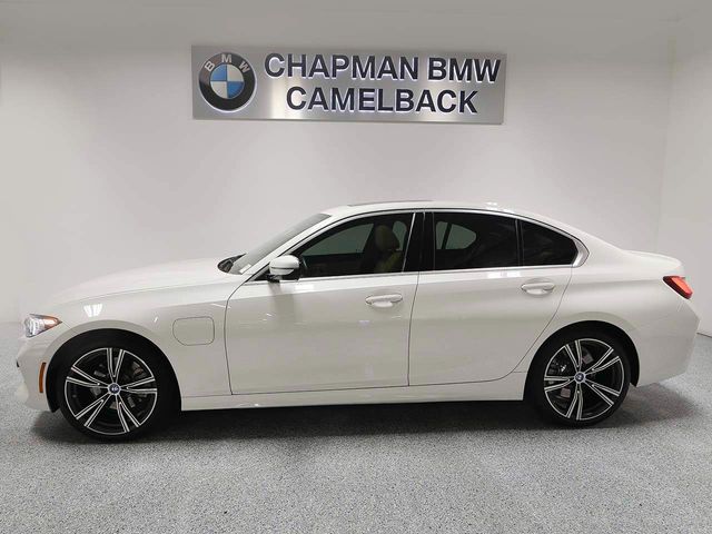 2024 BMW 3 Series 330e