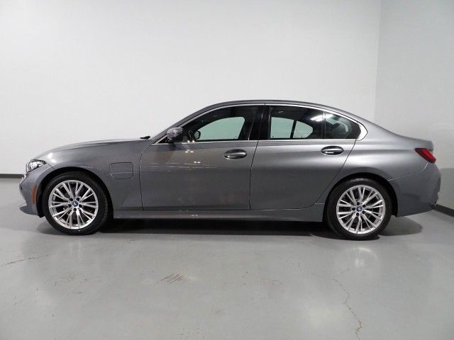 2024 BMW 3 Series 330e