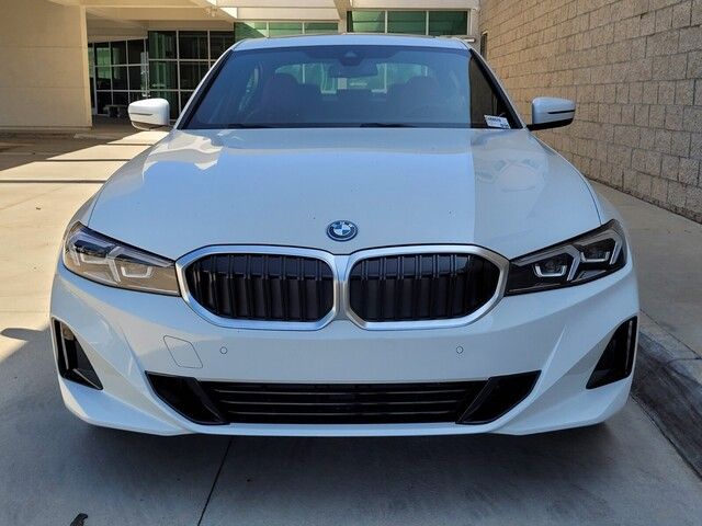 2024 BMW 3 Series 330e