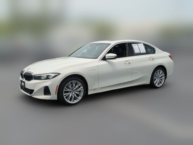 2024 BMW 3 Series 330e