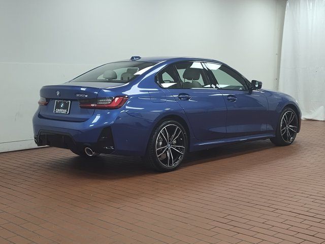 2024 BMW 3 Series 330e