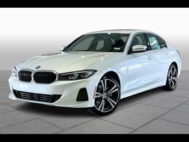 2024 BMW 3 Series 330e