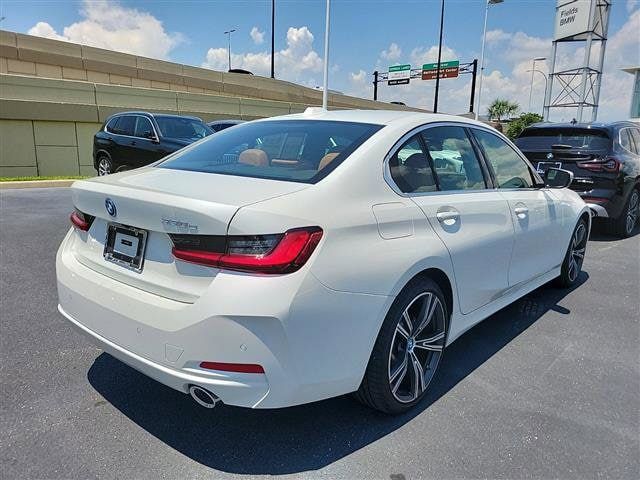 2024 BMW 3 Series 330e