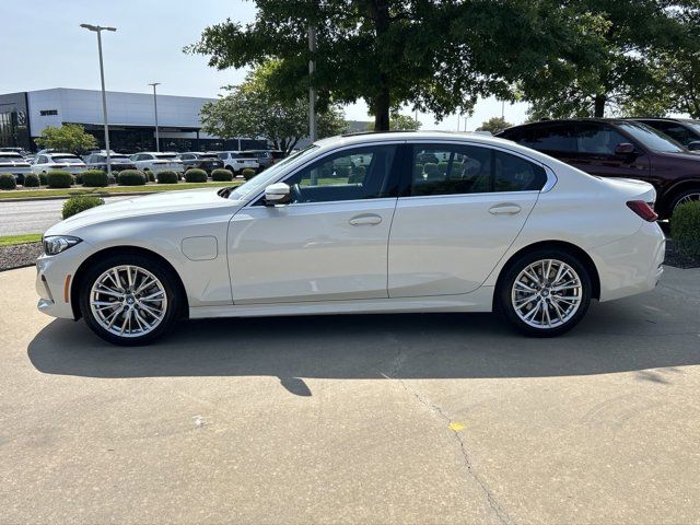 2024 BMW 3 Series 330e