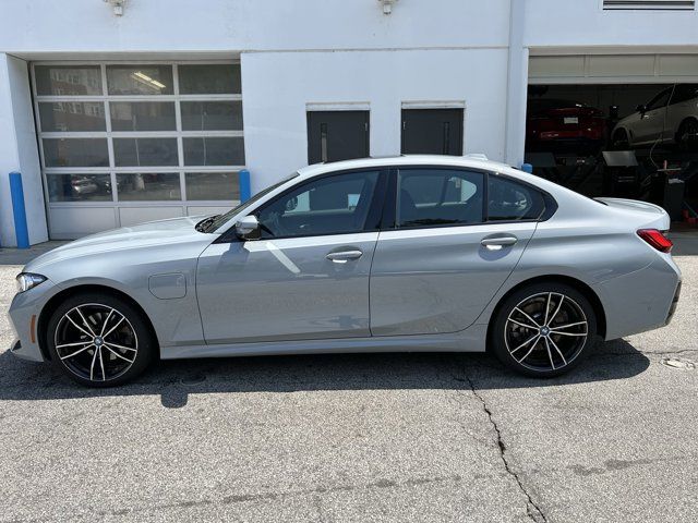 2024 BMW 3 Series 330e