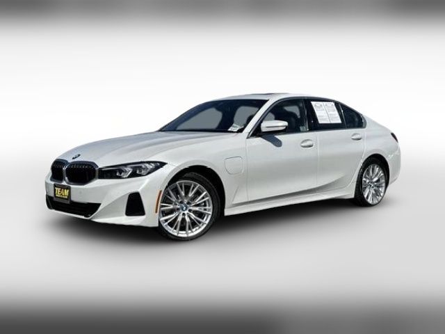 2024 BMW 3 Series 330e