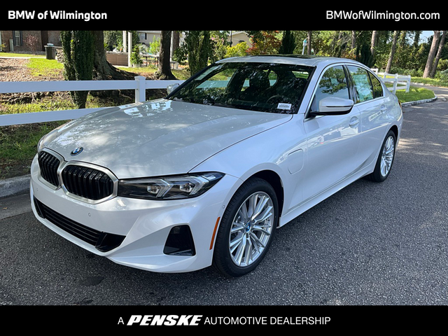 2024 BMW 3 Series 330e