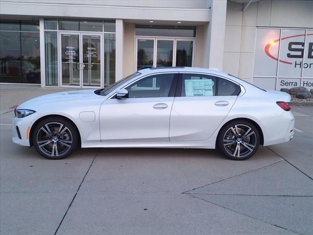 2024 BMW 3 Series 330e xDrive