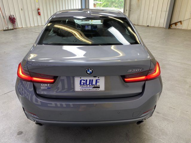 2024 BMW 3 Series 330i