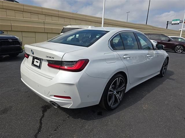 2024 BMW 3 Series 330i