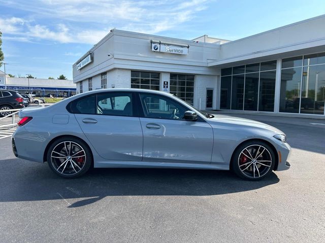 2024 BMW 3 Series 330i