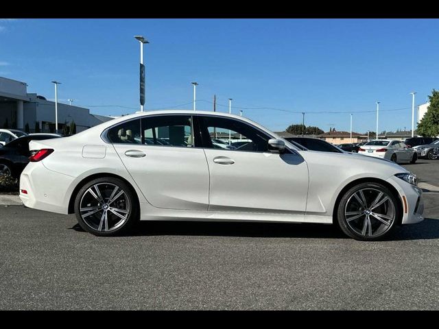 2024 BMW 3 Series 330i