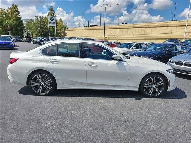 2024 BMW 3 Series 330i