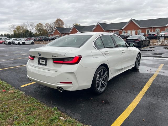 2024 BMW 3 Series 330i xDrive