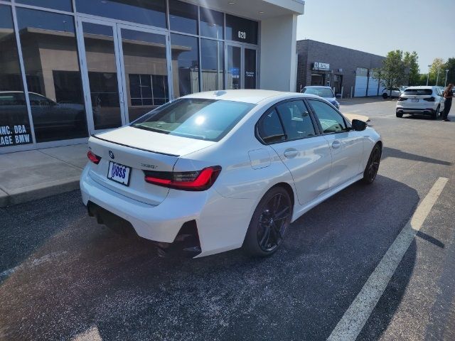 2024 BMW 3 Series 330i xDrive