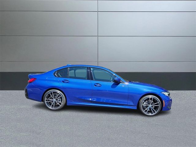 2024 BMW 3 Series 330i xDrive