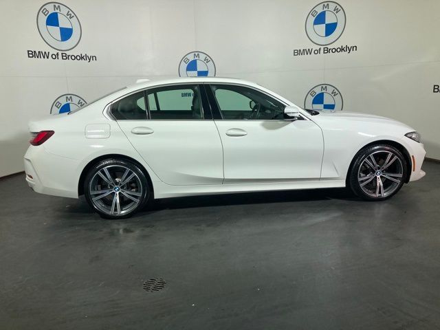 2024 BMW 3 Series 330i xDrive