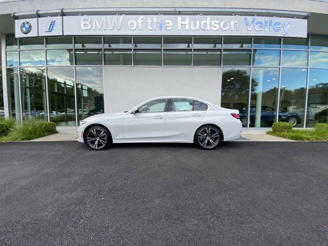 2024 BMW 3 Series 330i xDrive