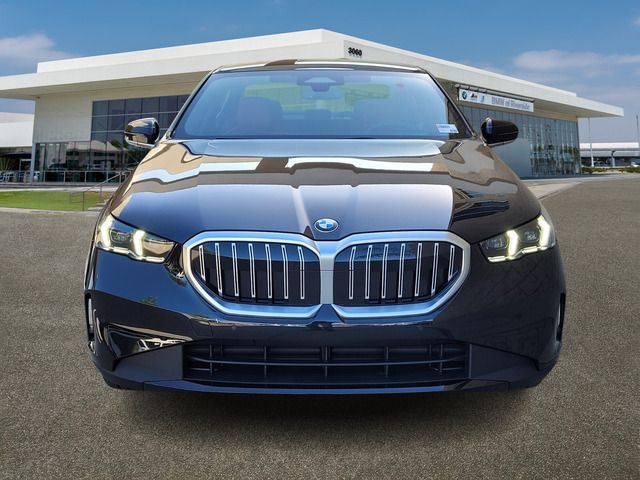 2024 BMW 5 Series 530i