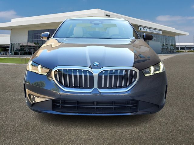 2024 BMW 5 Series 530i