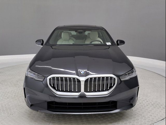 2024 BMW 5 Series 530i