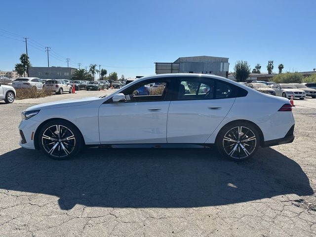 2024 BMW 5 Series 530i