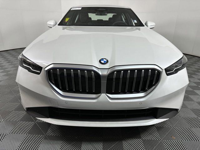 2024 BMW 5 Series 530i