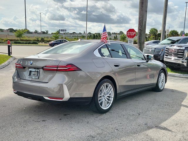 2024 BMW 5 Series 530i