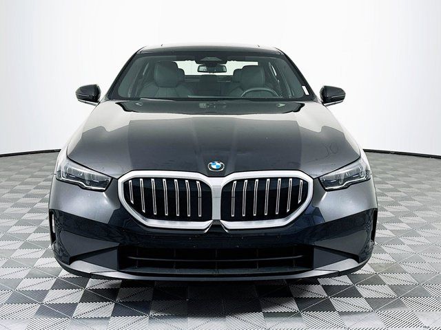 2024 BMW 5 Series 530i