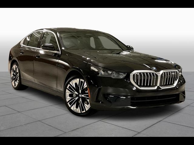 2024 BMW 5 Series 530i