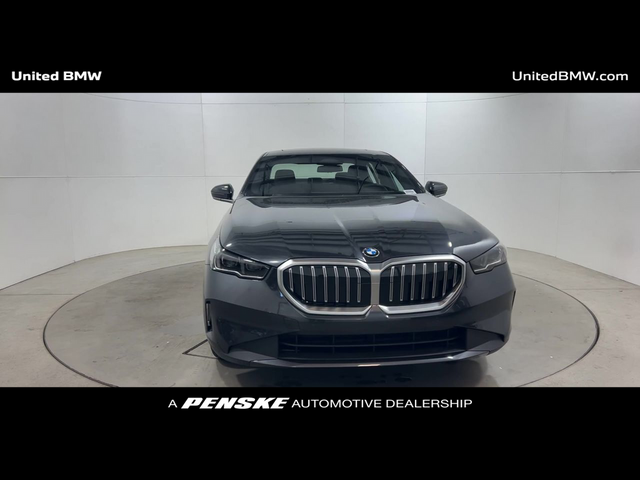 2024 BMW 5 Series 530i