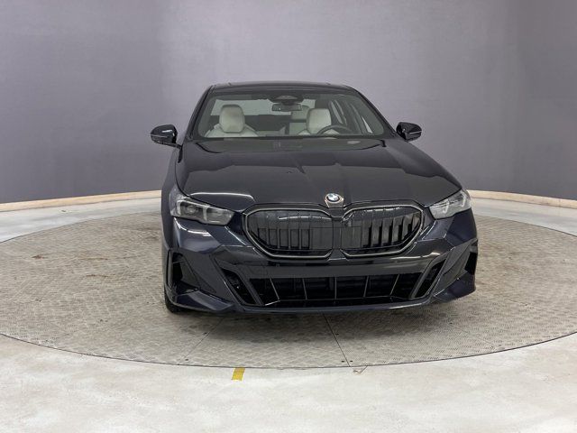 2024 BMW 5 Series 530i