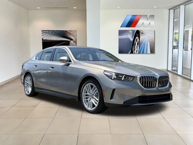 2024 BMW 5 Series 530i