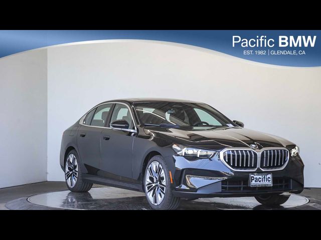 2024 BMW 5 Series 530i