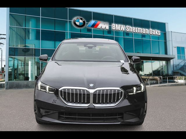 2024 BMW 5 Series 530i