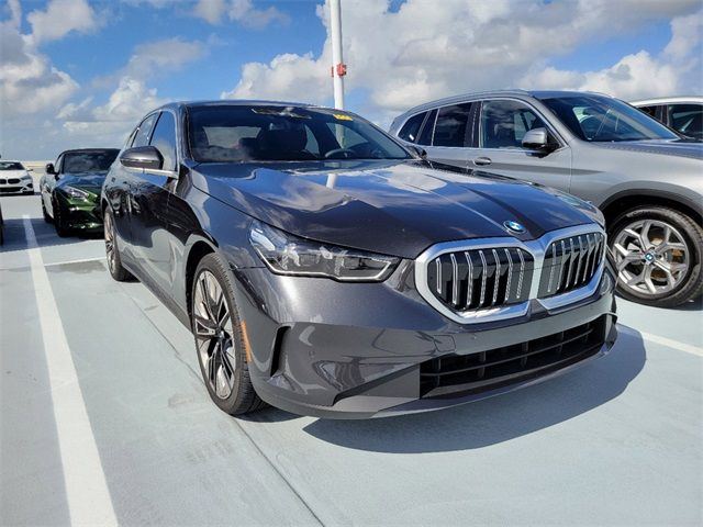 2024 BMW 5 Series 530i