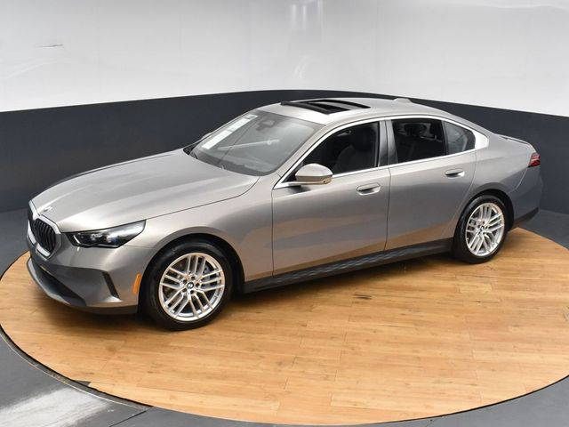 2024 BMW 5 Series 530i