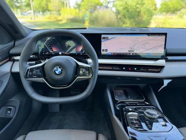 2024 BMW 5 Series 530i