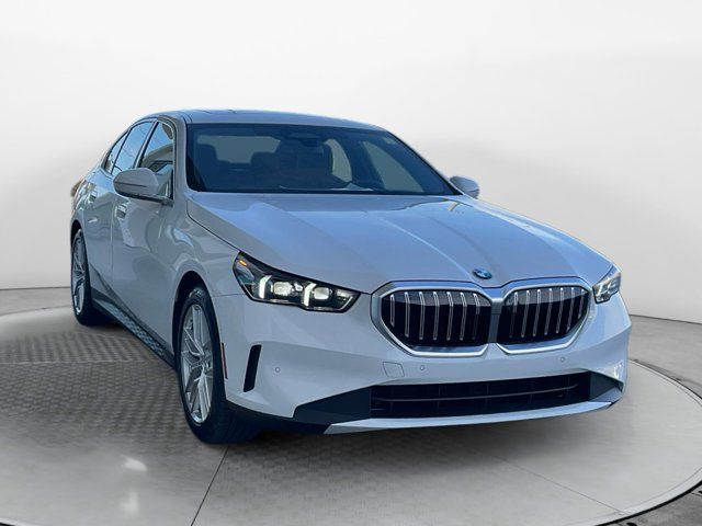 2024 BMW 5 Series 530i