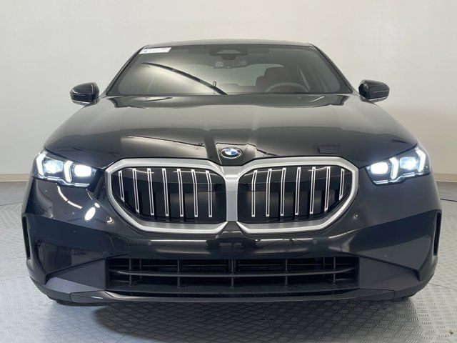 2024 BMW 5 Series 530i