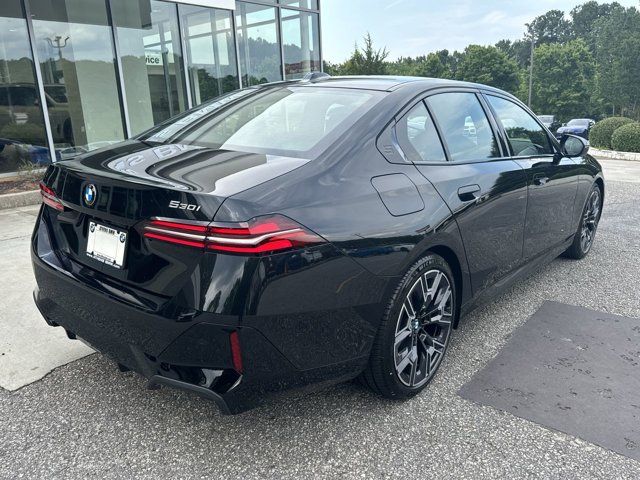 2024 BMW 5 Series 530i