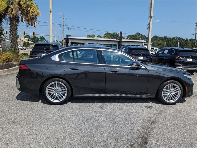 2024 BMW 5 Series 530i