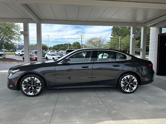 2024 BMW 5 Series 530i