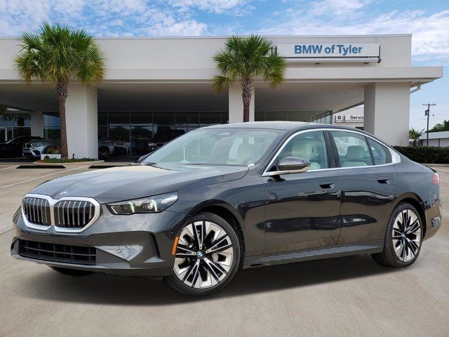 2024 BMW 5 Series 530i