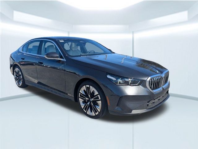 2024 BMW 5 Series 530i