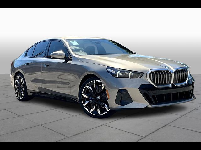 2024 BMW 5 Series 530i