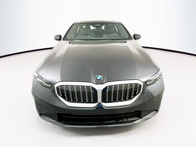 2024 BMW 5 Series 530i