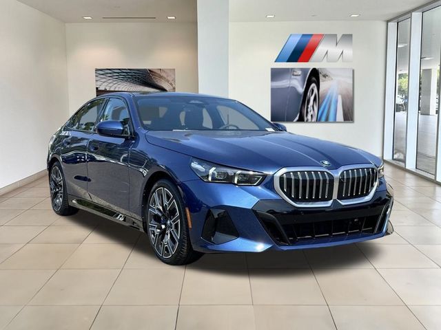 2024 BMW 5 Series 530i